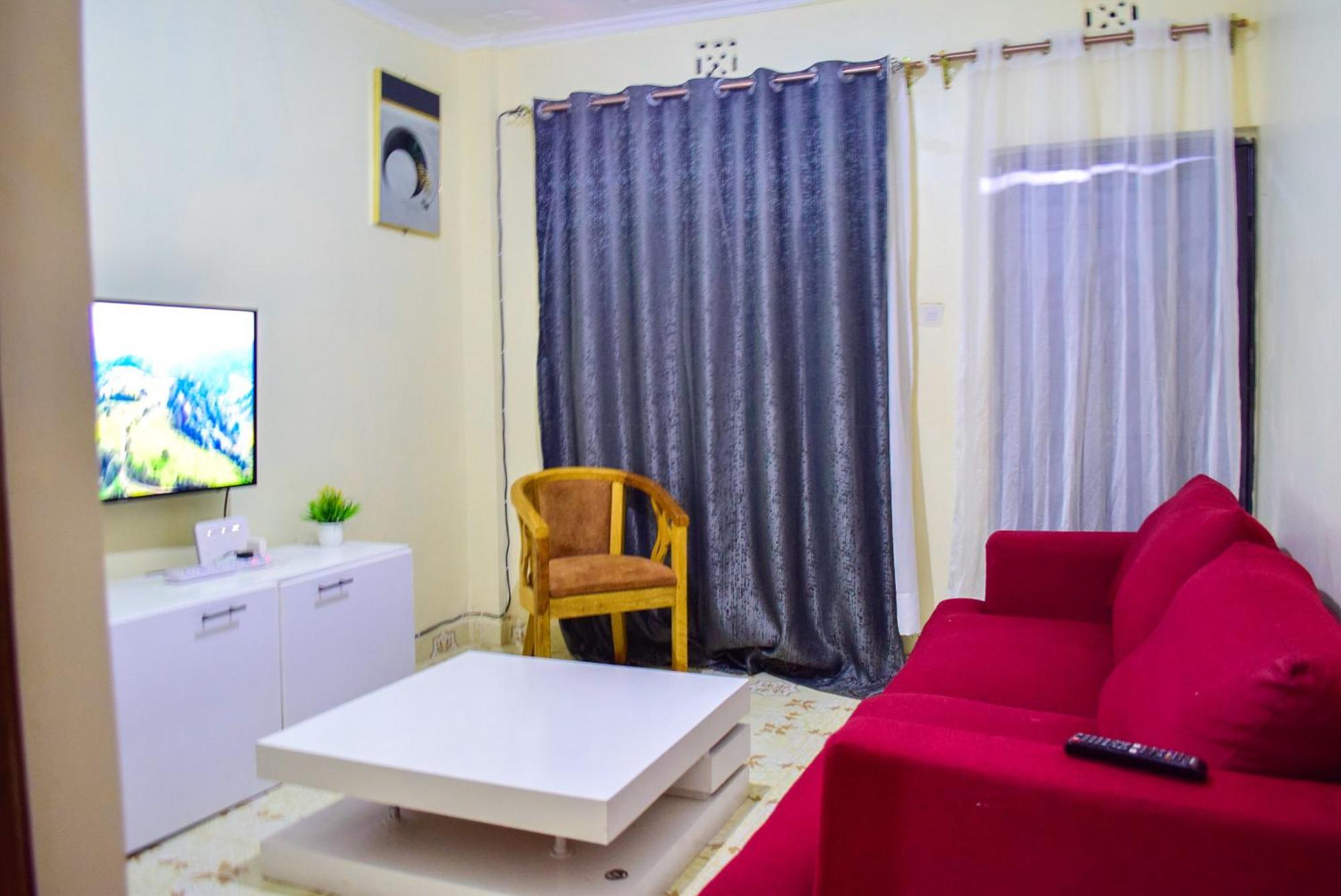 Linet'S Apartment Nyeri Exterior photo