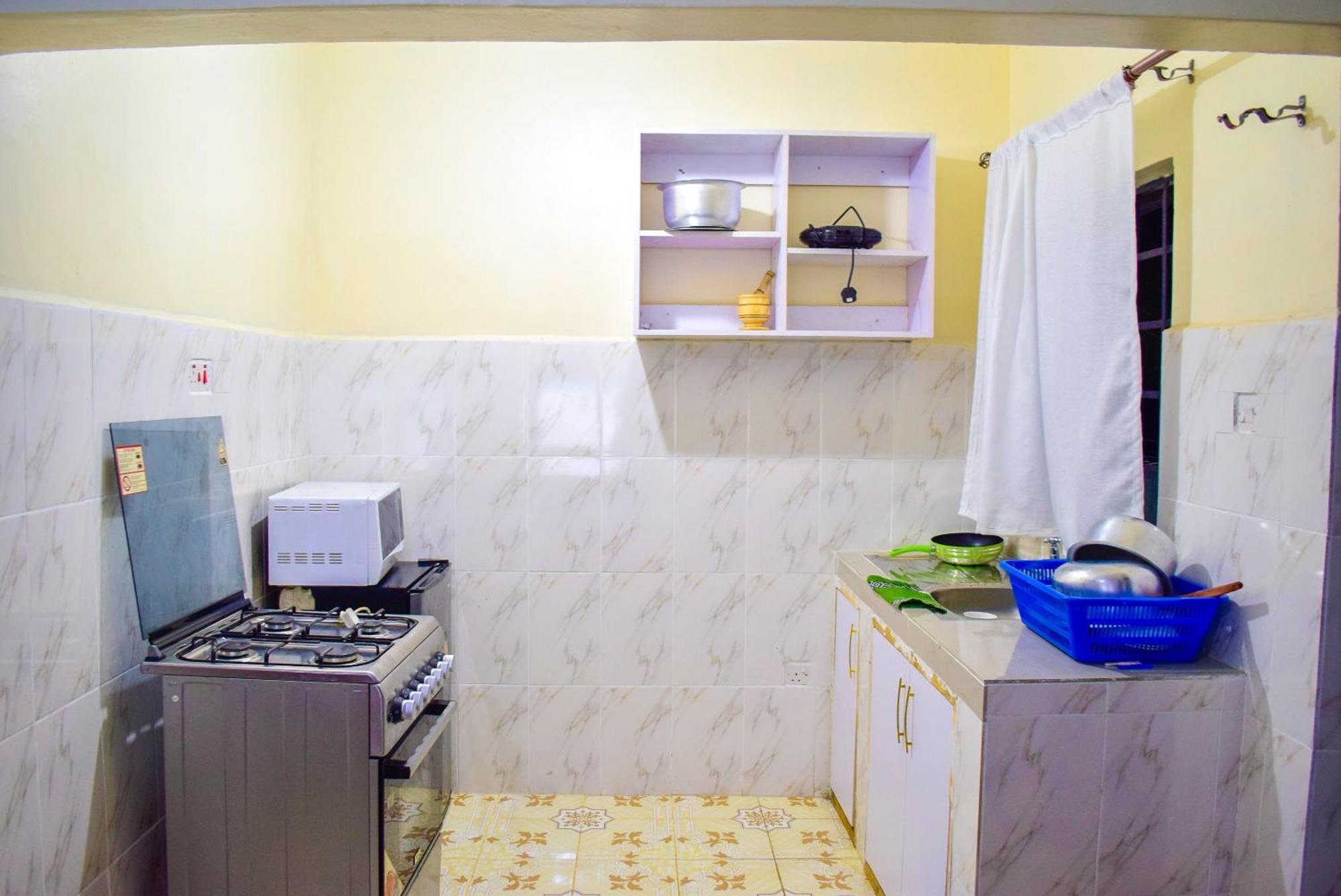 Linet'S Apartment Nyeri Exterior photo