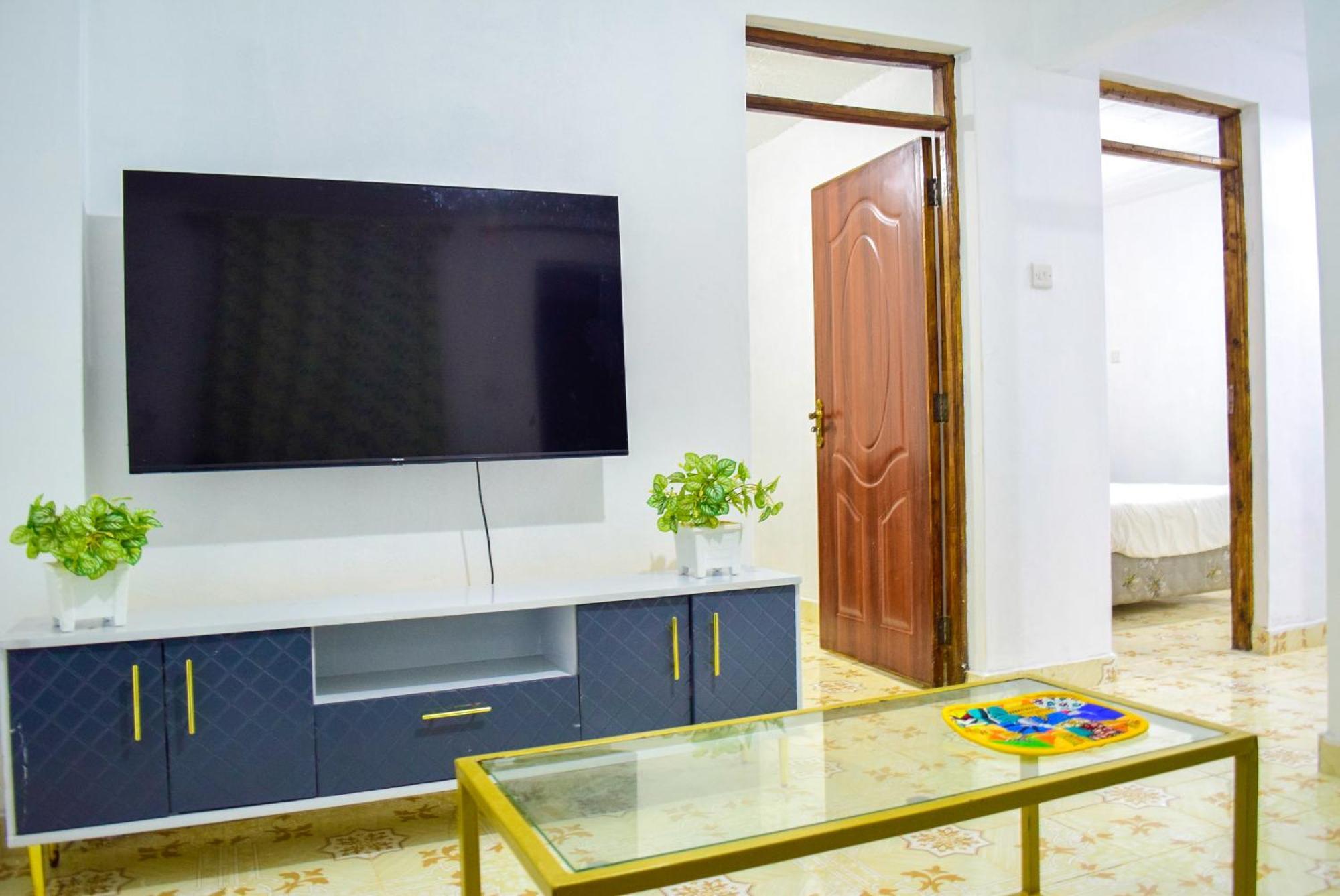 Linet'S Apartment Nyeri Exterior photo